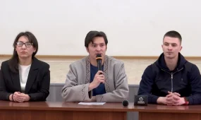 «Жастар рухы» белсенділері есірткіге қатысты жарнамалар мен граффитилерді өшірді