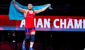Азамат Даулетбеков принес Казахстану бронзу чемпионата Азии по борьбе