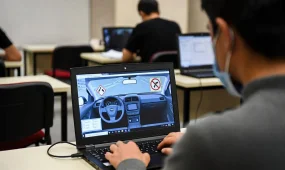 В Казахстане изменят порядок сдачи экзаменов на водительские права с применением ИИ и новых правил