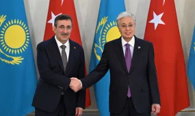 Токаев принял в Акорде вице-президента Турции