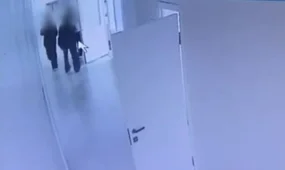 Девушки-подростки распылили газовый баллончик в школе Астаны