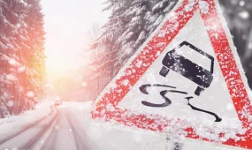 МЧС предупреждает: из-за непогоды закрыты дороги в двух областях