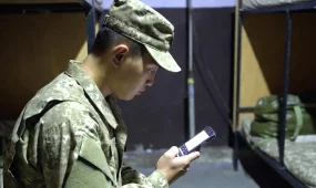 Смартфоны возвращаются в казармы - в армии Казахстана смягчили правила пользования телефонами