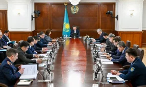 Олжас Бектенов құқық бұзушылық профилактикасы жөніндегі ВАК отырысын өткізді