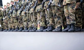 В Германии предложили повысить до 70 лет возраст для службы в резерве