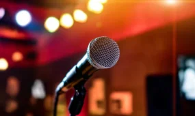 Фонограммамен ән айтатын әншілерге бұрын-соңды болмаған қатаң талап қойылды