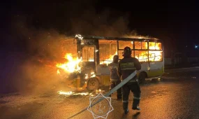 Автобус өртенді