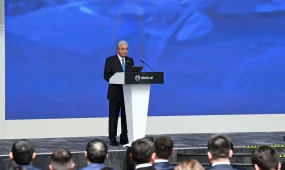 Касым-Жомарт Токаев наградил победителей конкурсов в сфере ИИ и обозначил курс на тотальную цифровизацию Казахстана