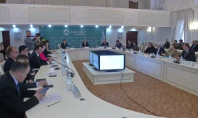 Қарағандыда «AMANAT» партиясының облысық филиалы алаңында депутаттық фракциясының кеңейтілген отырысы өтті