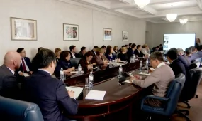 «AMANAT» партиясы депутаттық фракциясының кезекті отырысы өтті