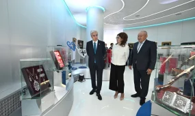 Президент Креативті индустрияны дамыту қорының кеңсесін аралап көрді