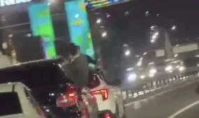 Әл-Фараби даңғылында жарысқандар көліктерінен айырылды