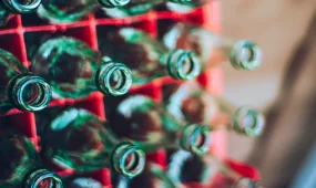 Иностранка попалась на контрабанде алкоголя в Бейнеу