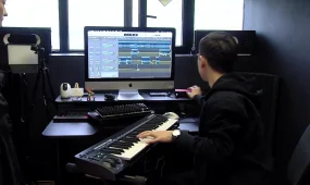 ЖИ-мен ән шығарып сататындар көбейді