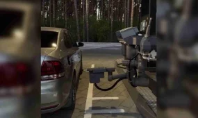 В Екатеринбурге запустили первого в России робота-автозаправщика