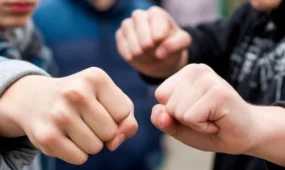 Жанжал төбелеске ұласты