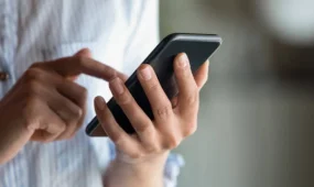 Ұялы телефондарды тексеру мемлекет бақылауына беріледі