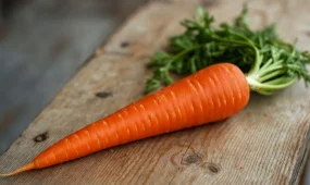 Морковь, рыба и шпинат: врач назвала продукты, полезные для зрения
