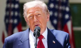 Трамп Иранға соққы жасаудан бас тартты