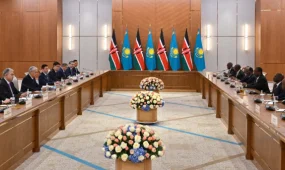 Президенты Казахстана и Кении провели переговоры в расширенном составе