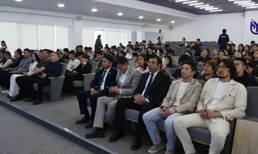 Актауские студенты провели день вместе с казахстанскими актерами