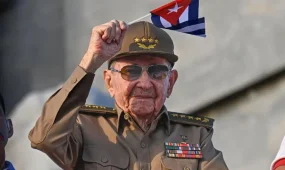 США официально обвинили 94-летнего Рауля Кастро в убийстве американцев