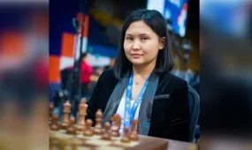 Бибисара Асаубаева снова возглавила Norway Chess Women в Норвегии