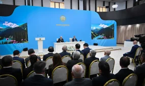 "Қаланы білікті кадрлармен қамтамасыз ету де – бірінші қатардағы мәселе", - Президент