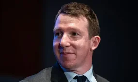 Создатель ИИ-модели Claude призвал «нажать на тормоз», пока технологии не вышли из-под контроля