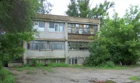 Больше 20 лет жители аварийных домов в Актобе не могут добиться расселения