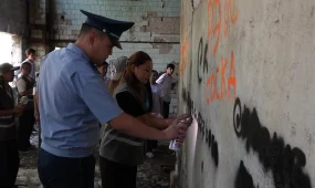 Шымкентте есірткімен топ болып күресуде