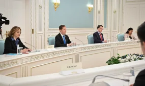 Дональд Трамптың сәлемін жеткізді