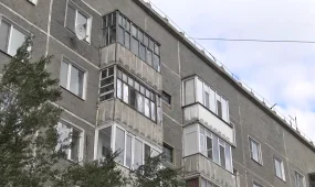 Павлодарда 2 жастағы бала терезеден құлап көз жұмды