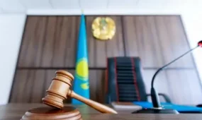 Үш жасар қызын өлімші етіп сабаған ер адам сотталды