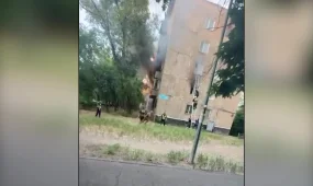 23-летняя девушка скончалась, выпрыгнув из окна горящей квартиры в Павлодаре