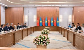 Қасым-Жомарт Тоқаев пен Яков Милатович кеңейтілген құрамда келіссөз жүргізді