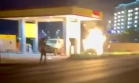 Взрослый и двое детей погибли при пожаре на заправке в Актобе