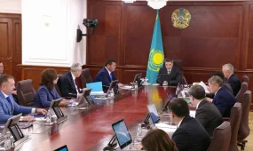 Рост зарплат и инвестиции: в Правительстве обсудили новые задачи
