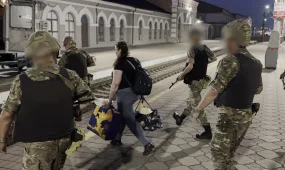 Из России экстрадировали казахстанку, скрывавшуюся от отбывания наказания (ВИДЕО)