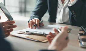 Қарағандыда банк менеджері клиенттердің атына несие рәсімдеген