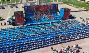 Ұлттық домбыра күніне орай 1500 ақтөбелік домбырашы қазақ композиторларының күйлерін орындады