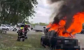 Астанада жеңіл көлік өртенді