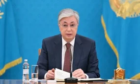 Главы государства поздравил соотечественников с Днем столицы
