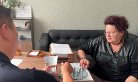 «Мы прикрепим к вам телохранителя»: мошенники едва не оставили без сбережений пенсионерку в Петропавловске