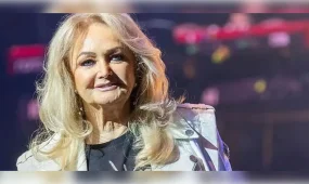 Әлемге танымал әнші 75 жасында қайтыс болды