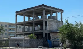 Жамбылда 15 жылдан бері құрылысы аяқталмаған ғимарат бұзылатын болды