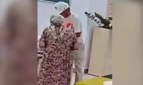 Мошенники принудили пенсионеров взорвать петарду в отделении банка Павлодара