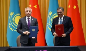 Казахстан и Китай подписали Программу и Дорожную карту торгово-экономического сотрудничества