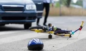 Жетісу облысында велосипед мінген жасөспірімді көлік қағып кетті