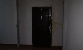 "Возникает рвотный рефлекс" - жители многоэтажки в Актау требуют вскрыть квартиру, где, по их мнению, находятся трупы кошек